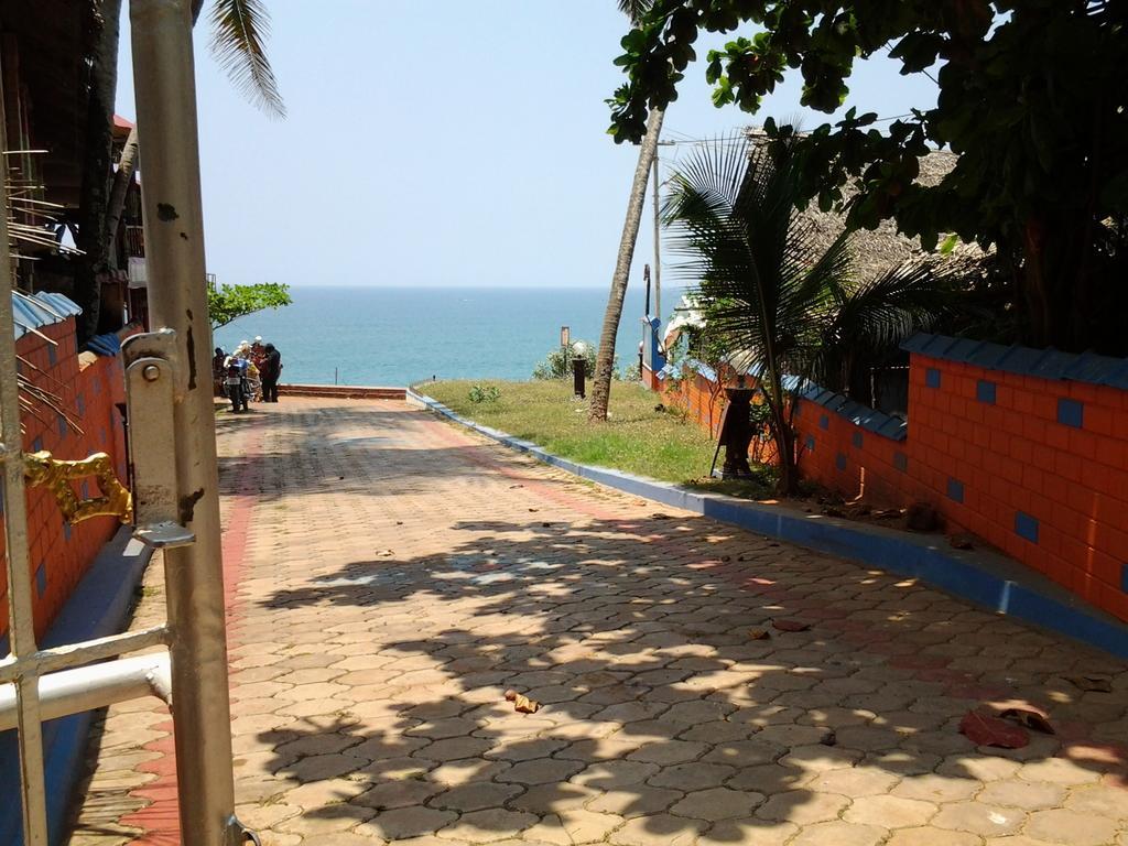 La Mirban Hotel Varkala Exterior foto
